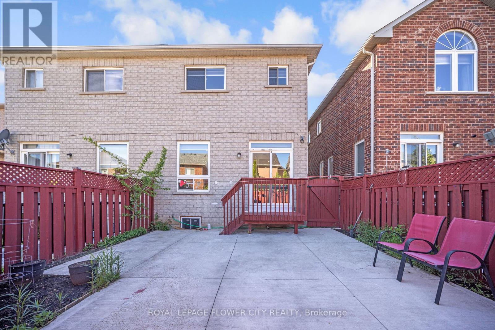 18 Nathaniel Crescent, Brampton, Ontario  L6Y 5M5 - Photo 48 - W12160396