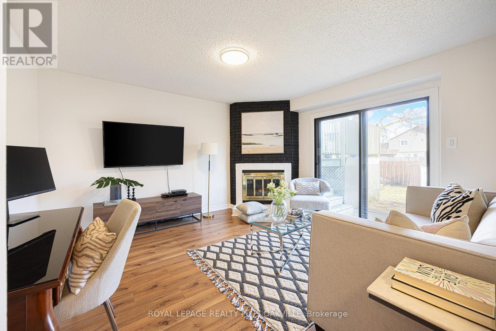 24 Menoke Court, Brampton, Ontario  L6Z 1E9 - Photo 15 - W12160400