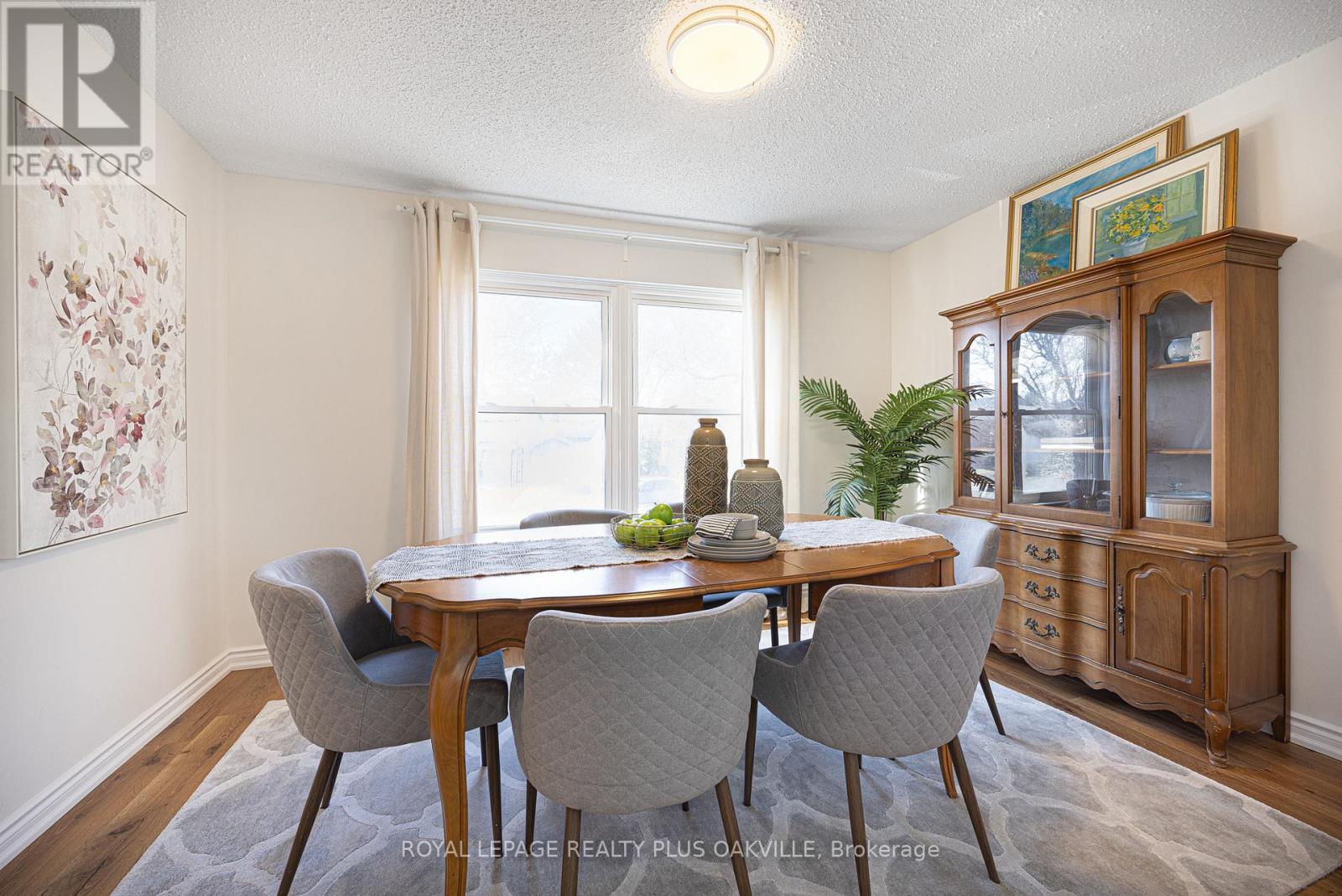 24 Menoke Court, Brampton, Ontario  L6Z 1E9 - Photo 8 - W12160400