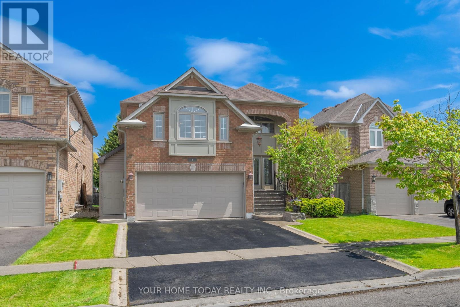 4 Huffmann Drive, Halton Hills, Ontario  L7G 5T8 - Photo 2 - W12160448