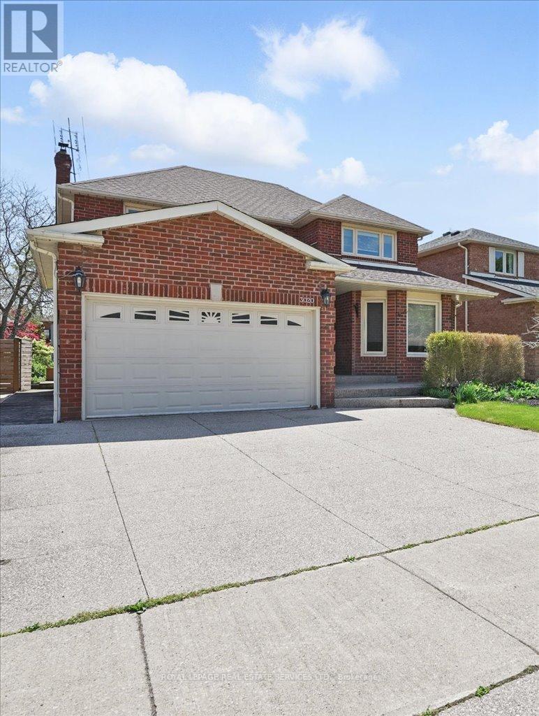 3020 Riverview Street, Oakville, Ontario  L6L 1L4 - Photo 3 - W12160457