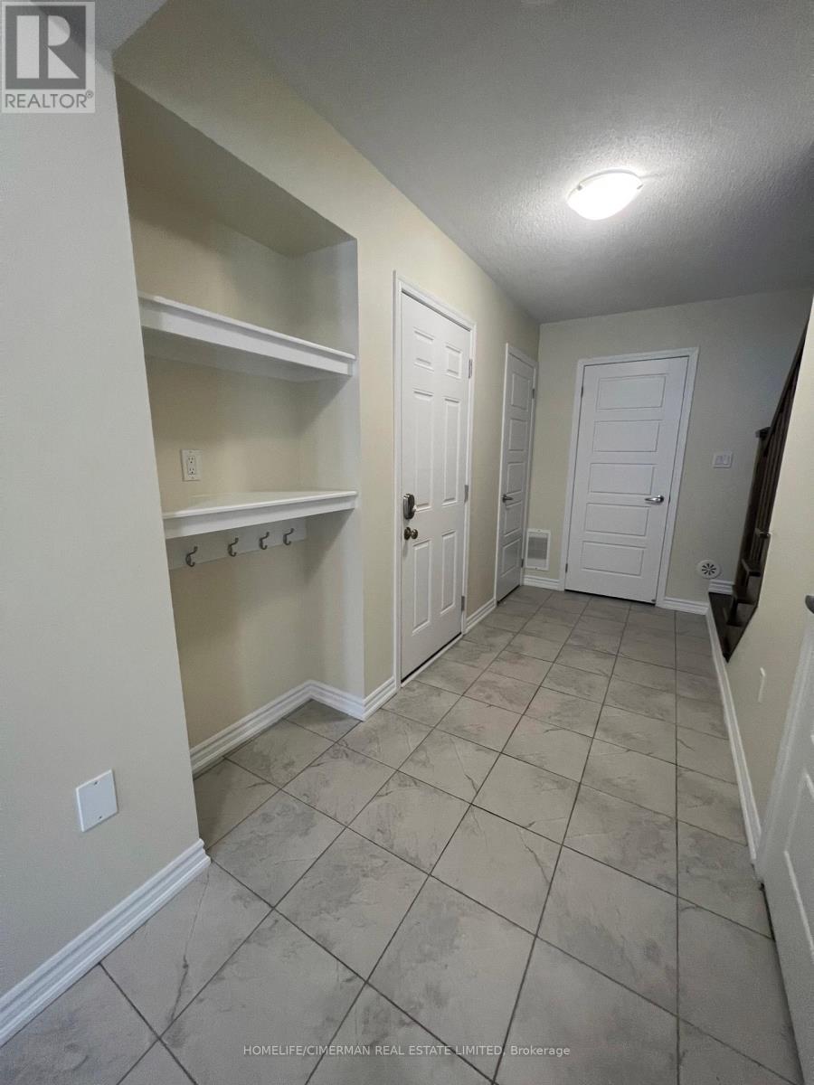 107 Lemieux Court, Milton, Ontario  L9E 1E9 - Photo 2 - W12160485