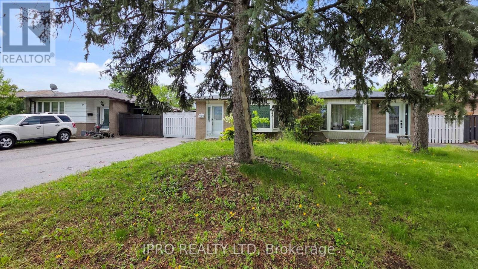 Property at 19 FLAMINGO CRESCENT image 3