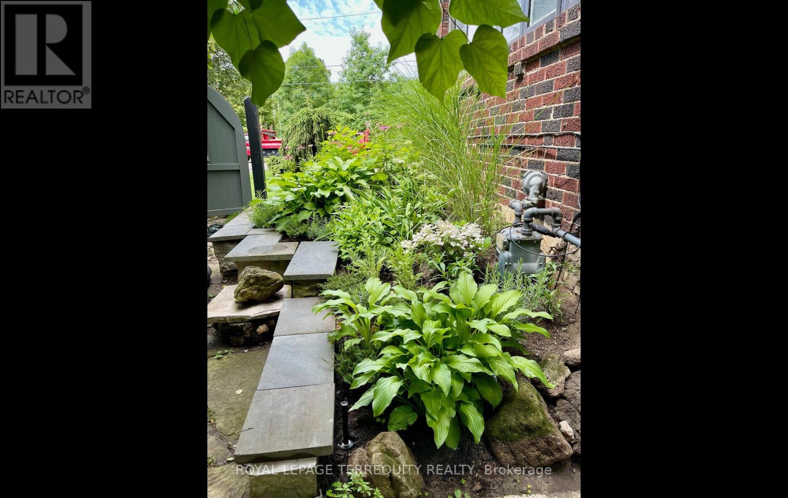 59 Baby Point Road, Toronto (Lambton Baby Point), Ontario  M6S 2G4 - Photo 46 - W12160528