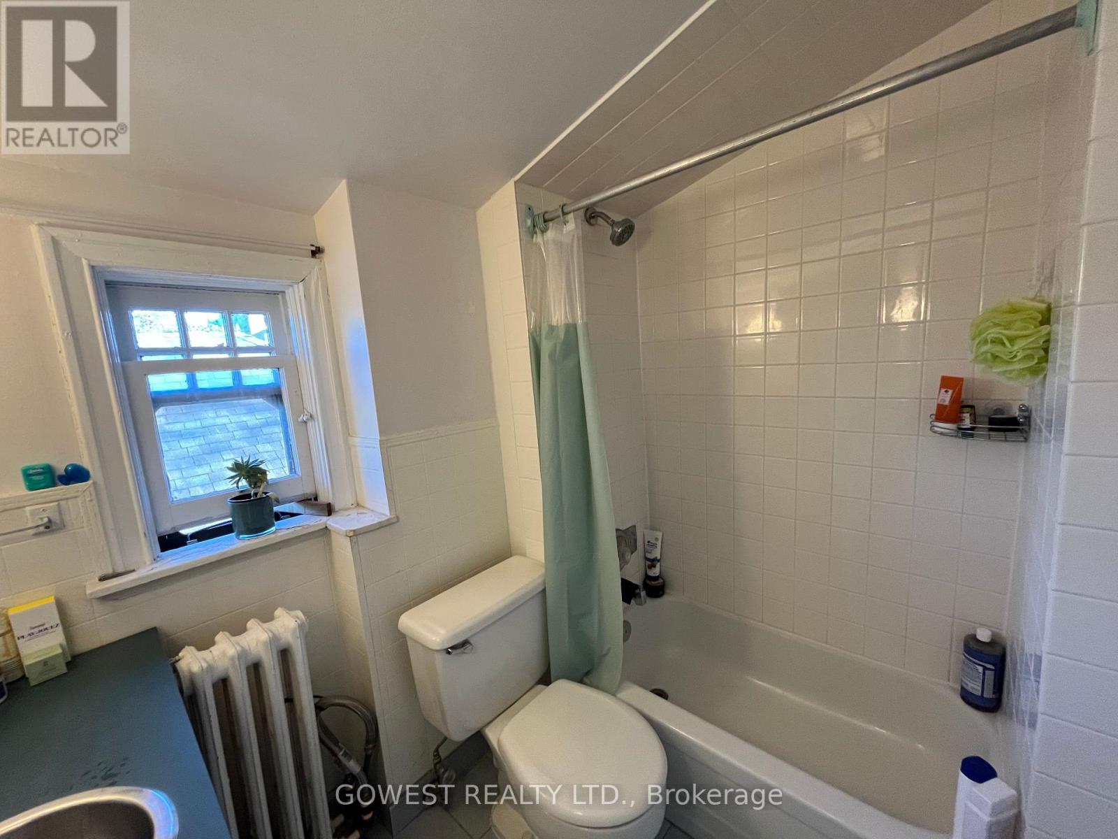 1 - 312 Quebec Avenue, Toronto, Ontario  M6P 2V3 - Photo 12 - W12160627