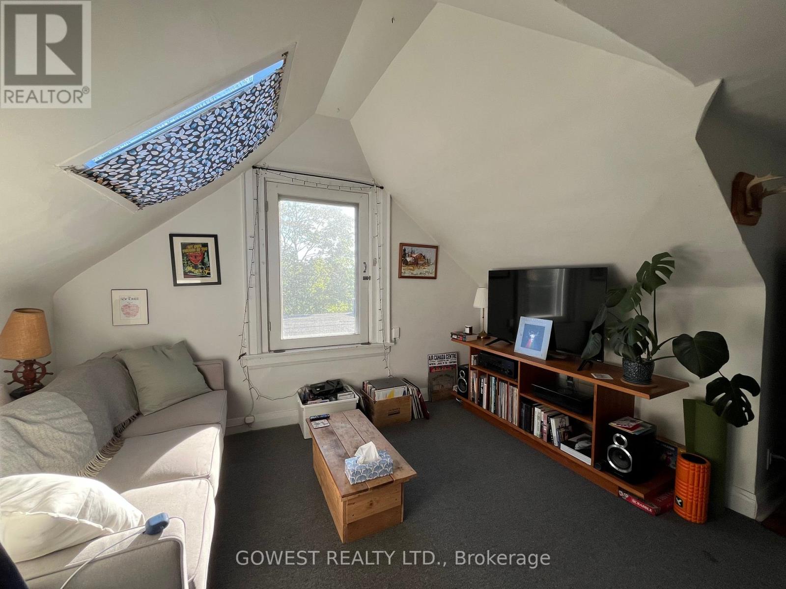 1 - 312 Quebec Avenue, Toronto, Ontario  M6P 2V3 - Photo 5 - W12160627