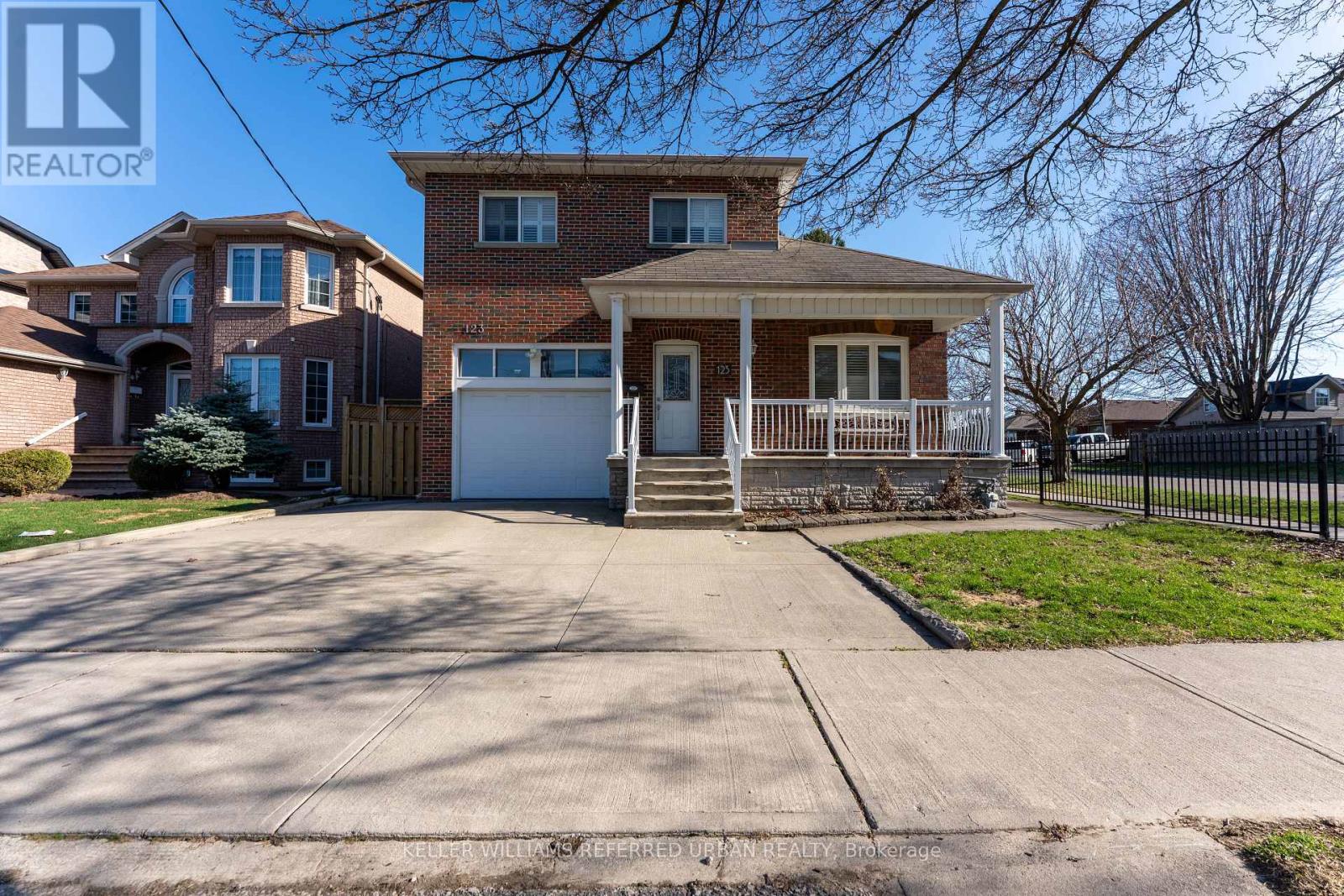 123 Simpson Avenue, Toronto, Ontario  M8Z 1E5 - Photo 2 - W12160636