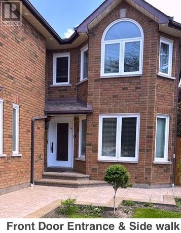 1358 Beauty Bush Court, Mississauga, Ontario  L5V 1K4 - Photo 2 - W12160704