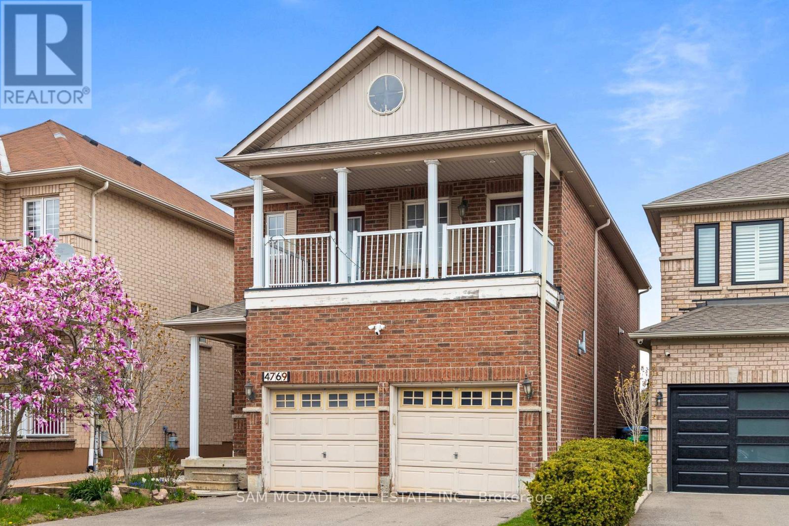 4769 Glasshill Grove, Mississauga (Churchill Meadows), Ontario  L5M 7R6 - Photo 2 - W12160712