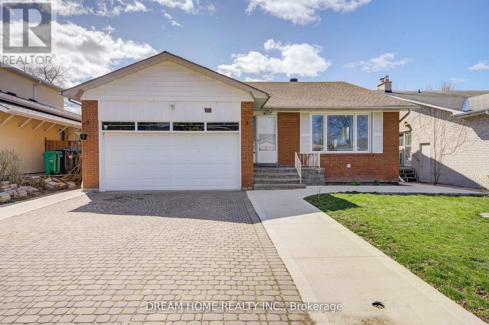 1323 SHAMIR CRESCENT, Mississauga, Ontario