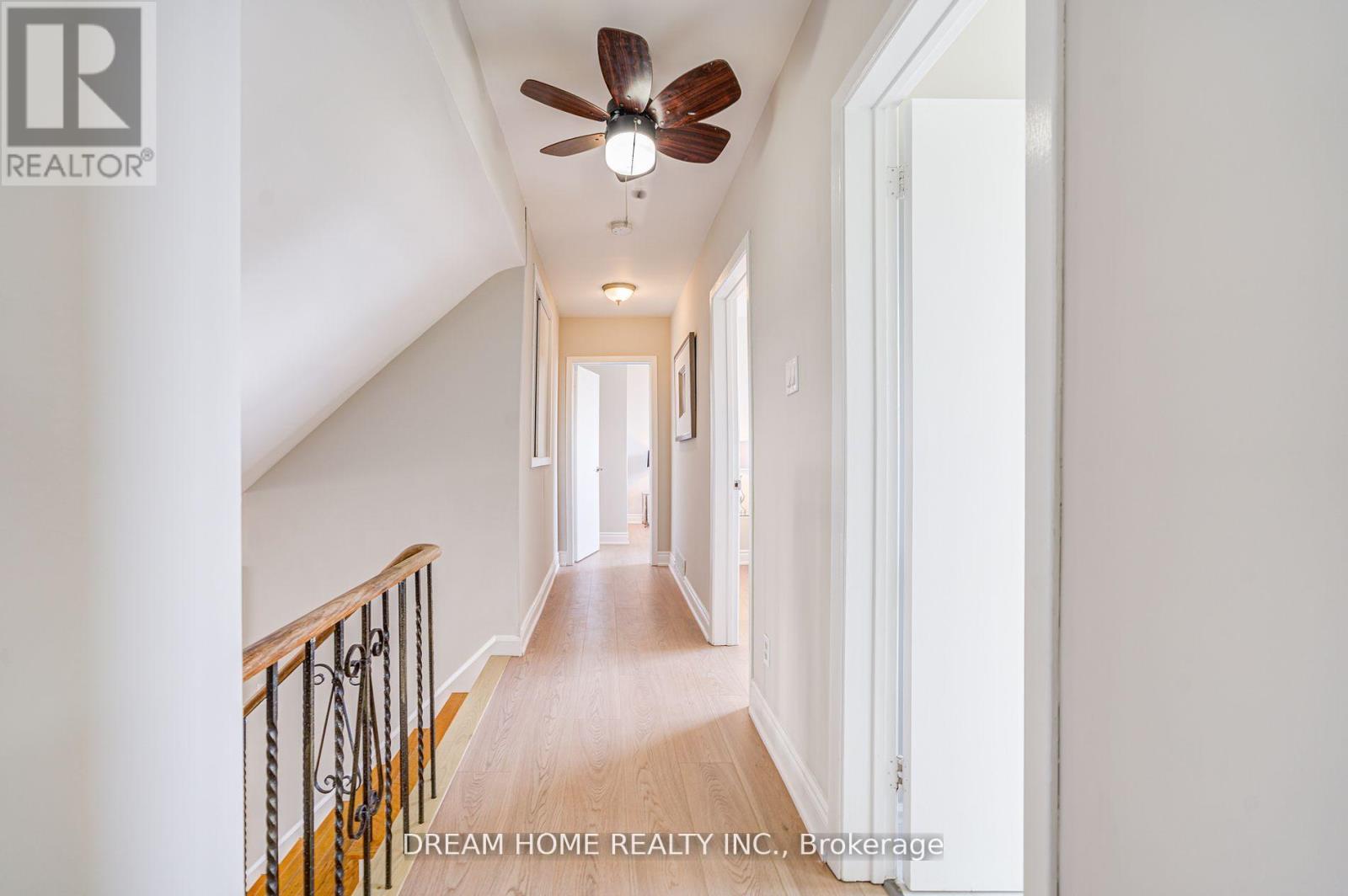 1323 Shamir Crescent, Mississauga, Ontario  L5C 1L2 - Photo 24 - W12160733