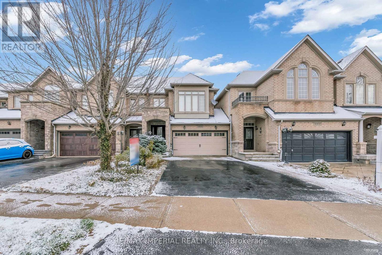 1205 AGRAM DRIVE, Oakville, Ontario