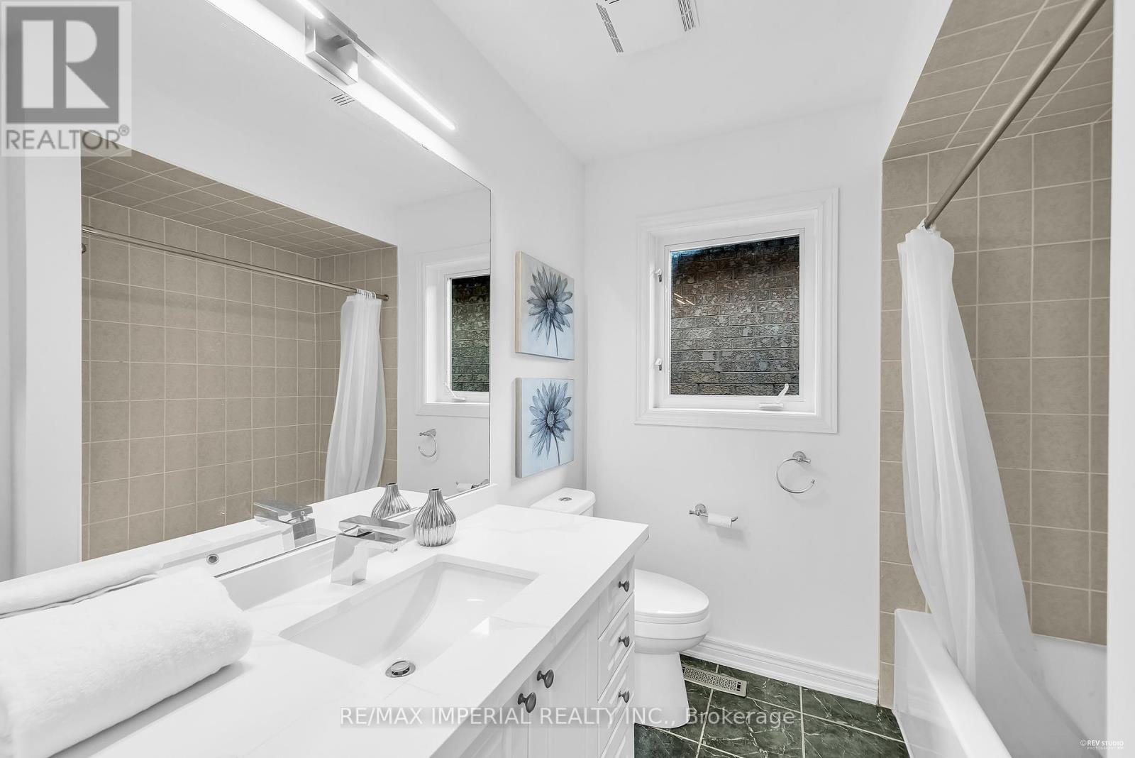 1205 Agram Drive, Oakville, Ontario  L6H 7P1 - Photo 23 - W12160760