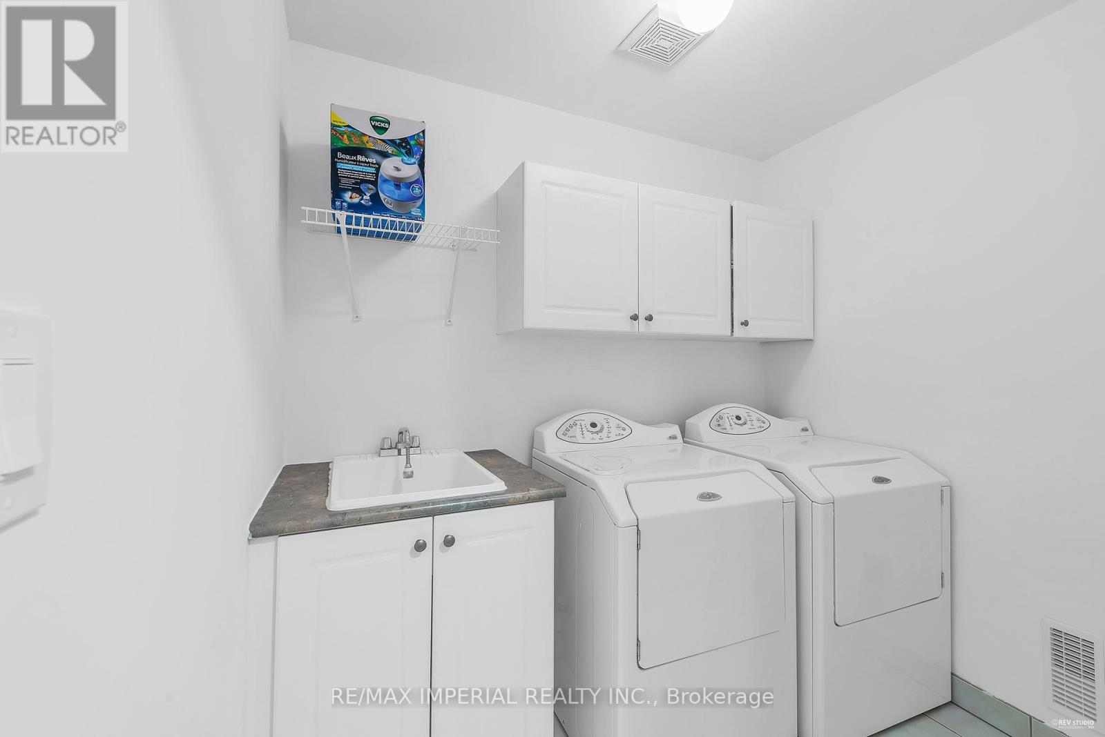 1205 Agram Drive, Oakville, Ontario  L6H 7P1 - Photo 26 - W12160760