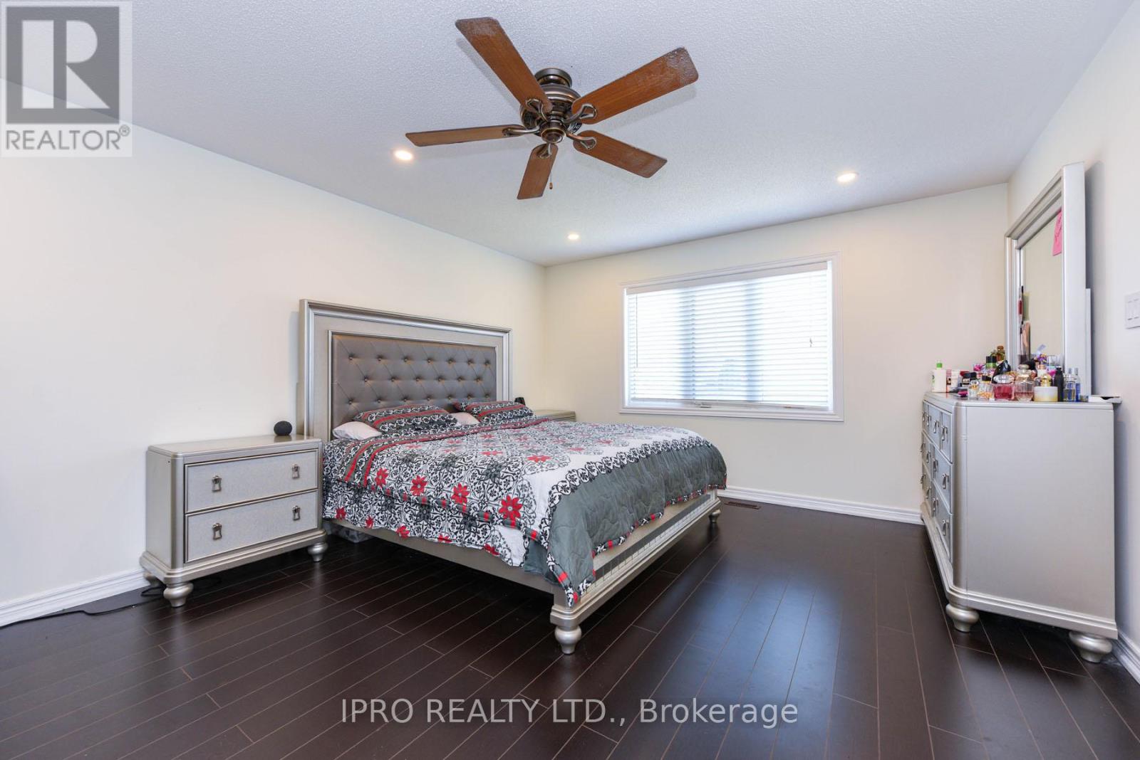 304 Dalgleish Garden, Milton, Ontario  L9T 6Z7 - Photo 25 - W12160767