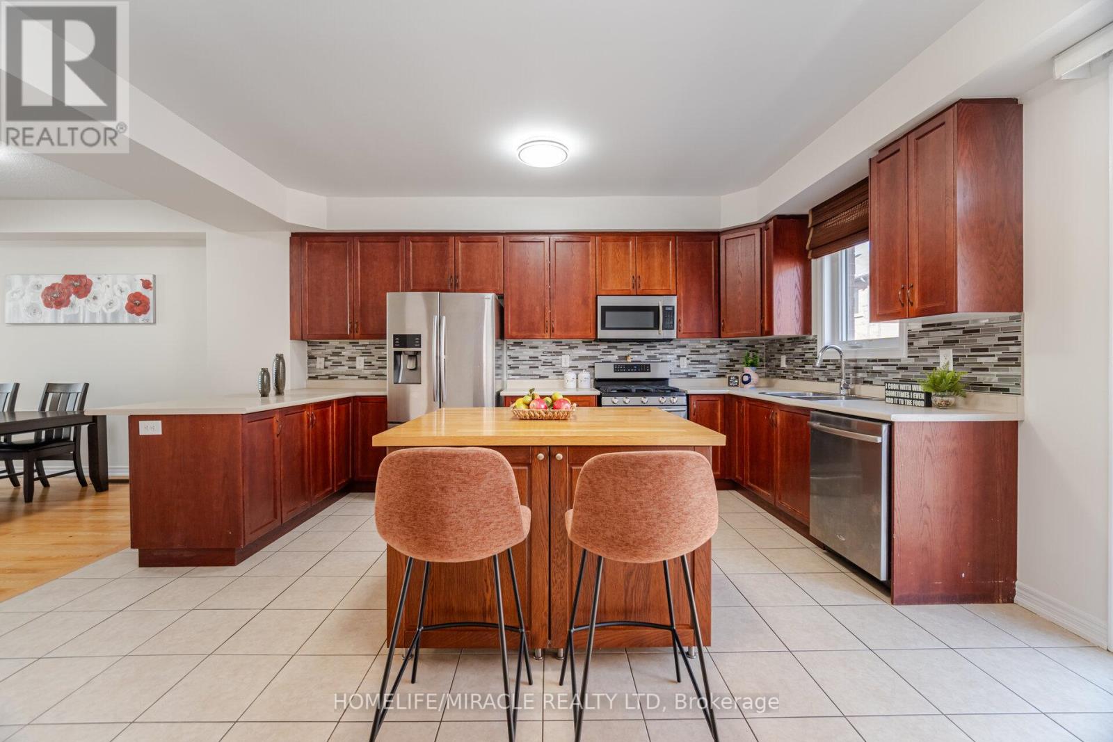 33 Sea Drifter Crescent, Brampton, Ontario  L6P 4B2 - Photo 10 - W12160773