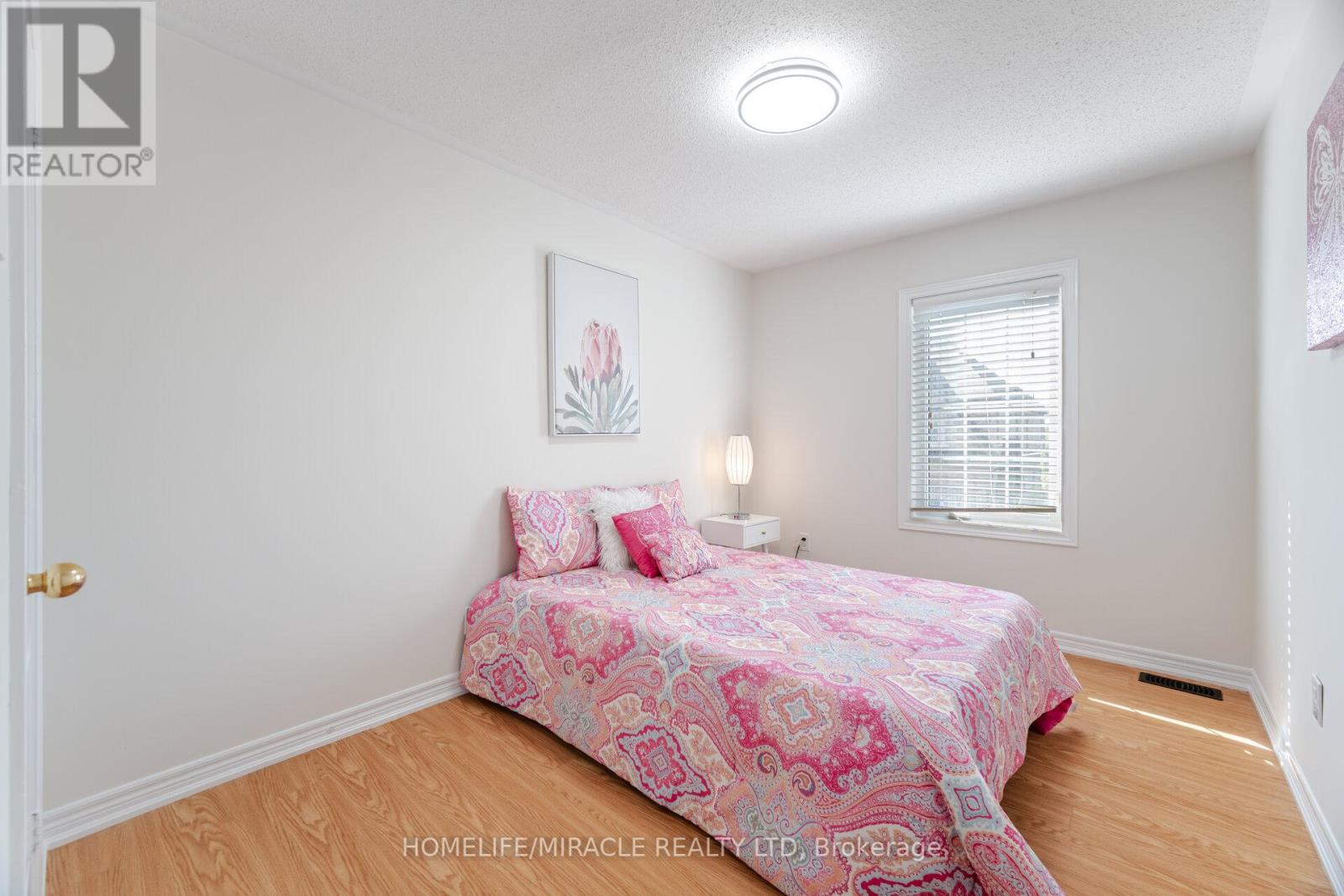 33 Sea Drifter Crescent, Brampton, Ontario  L6P 4B2 - Photo 20 - W12160773