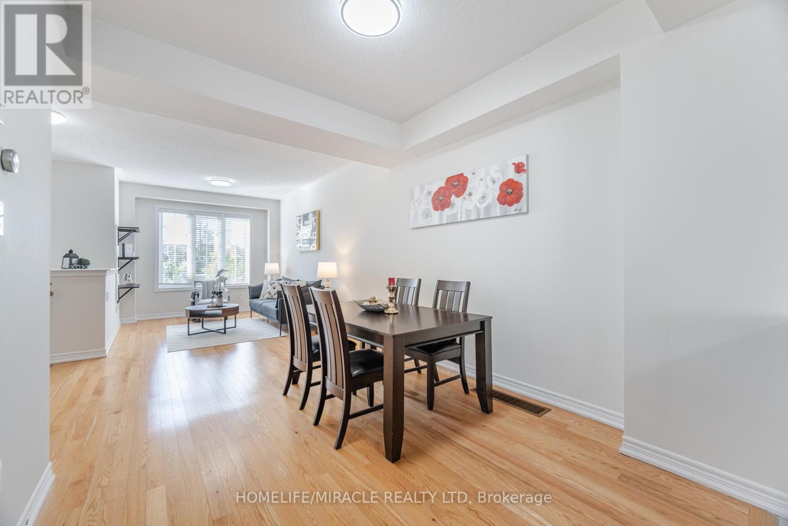 33 Sea Drifter Crescent, Brampton, Ontario  L6P 4B2 - Photo 7 - W12160773