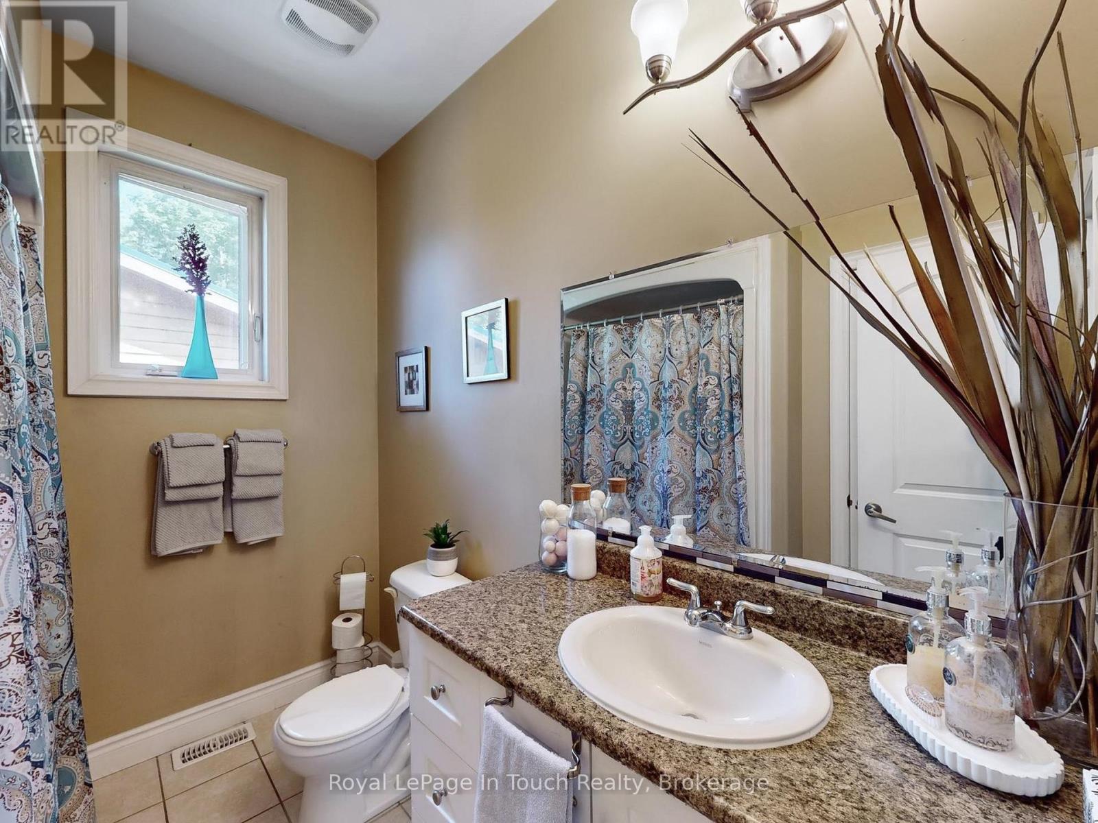 122 Trout Lane, Tiny, Ontario  L9M 0J1 - Photo 11 - S12160476