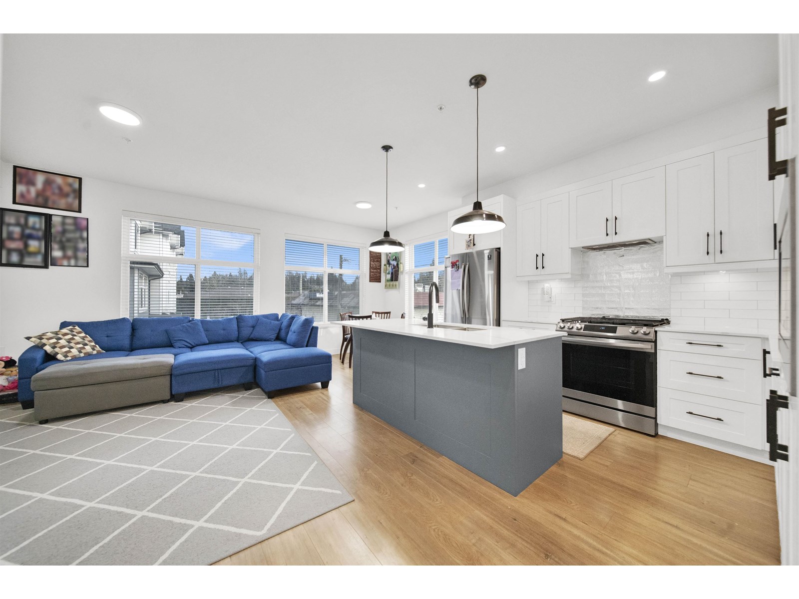 Property at 10 21688 52 AVENUE image 3