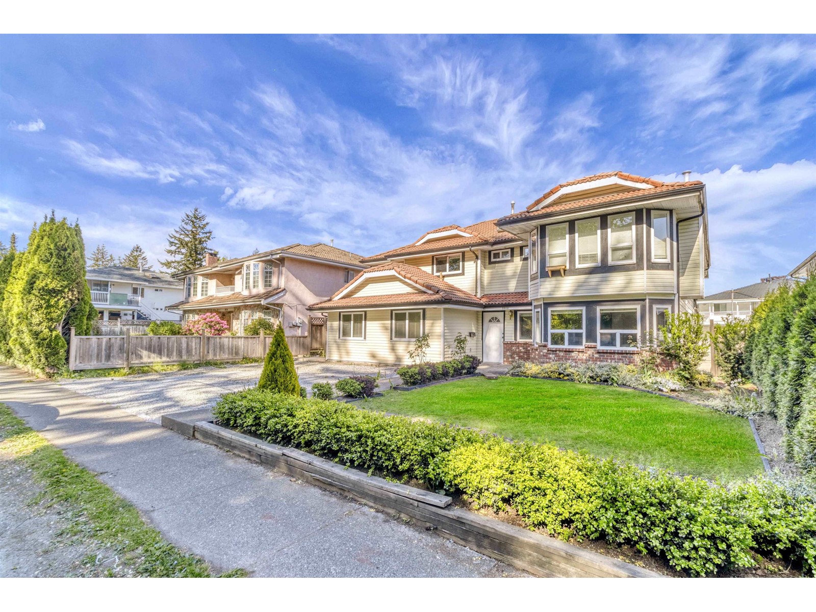 Property at 8866 132 STREET image 2