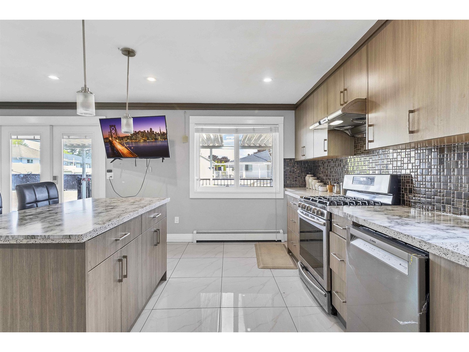 8866 132 Street, Surrey, British Columbia  V3V 5P2 - Photo 12 - R3004607