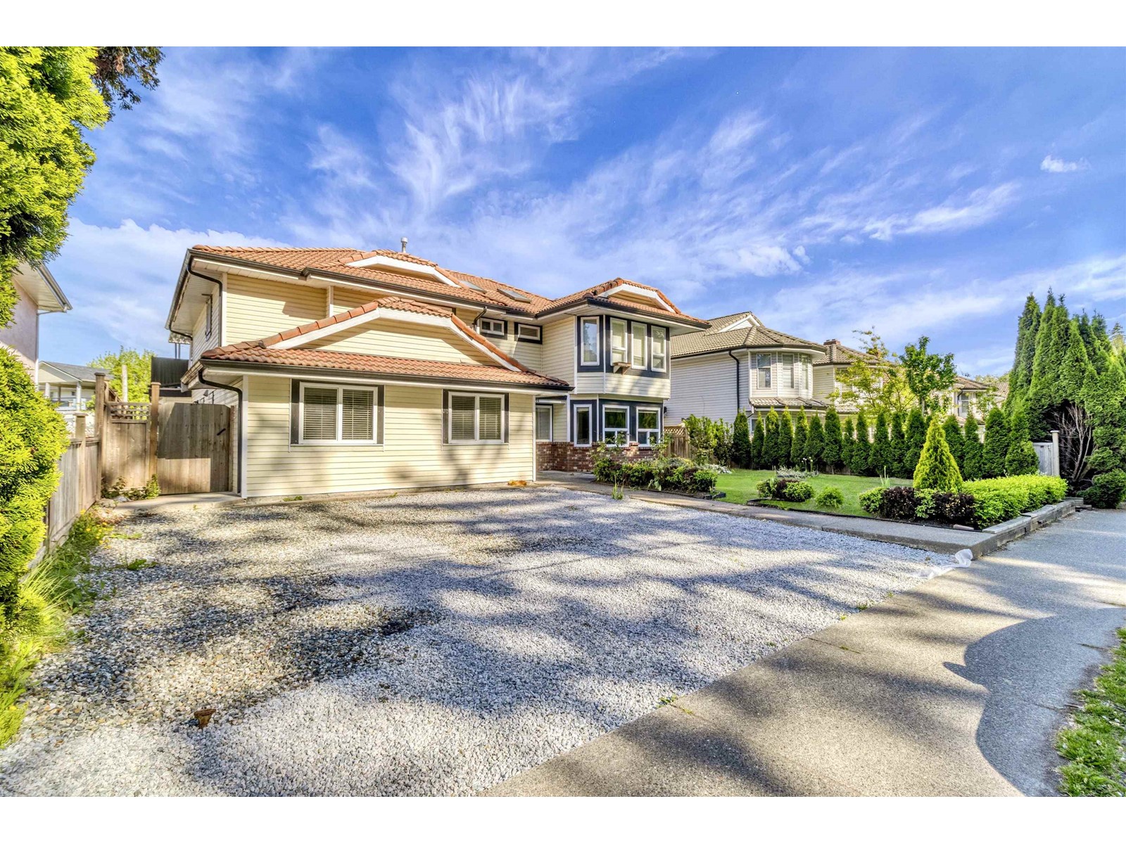 Property at 8866 132 STREET image 3