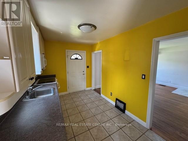 175 Rosedale Avenue, Hamilton (Rosedale), Ontario  L8K 4N4 - Photo 5 - X12159895