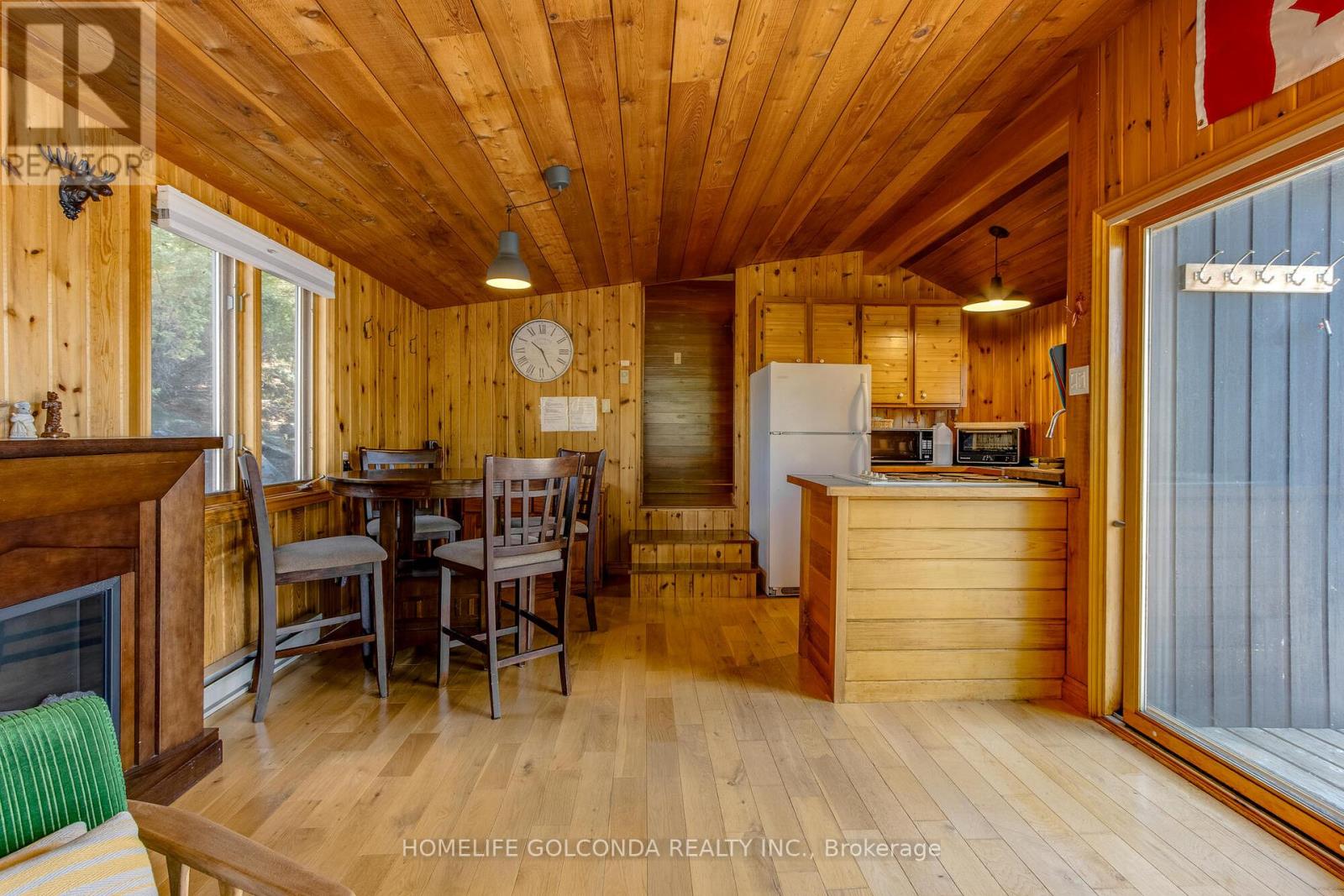 1518 Island 1040/little B, Georgian Bay, Ontario  P0E 1E0 - Photo 25 - X12159920