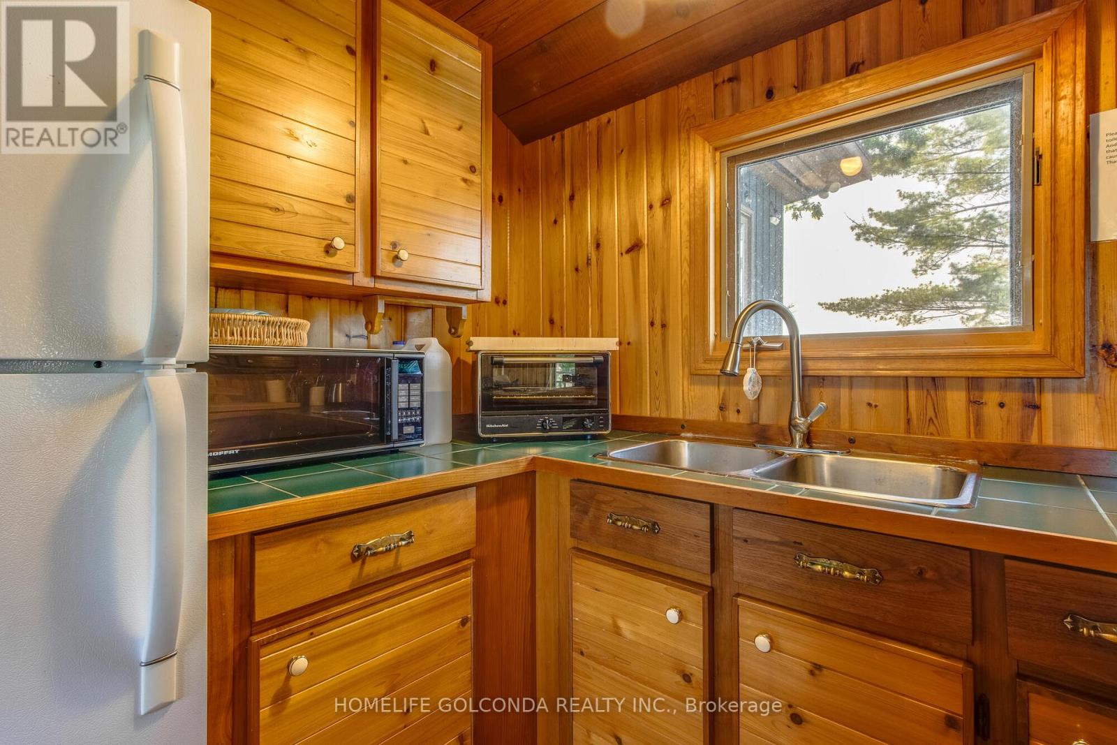 1518 Island 1040/little B, Georgian Bay, Ontario  P0E 1E0 - Photo 28 - X12159920