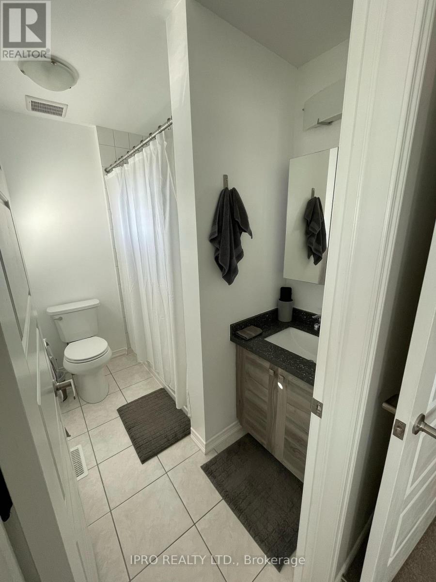 48 Witteveen Drive, Brant (Brantford Twp), Ontario  N3T 0S3 - Photo 8 - X12159976