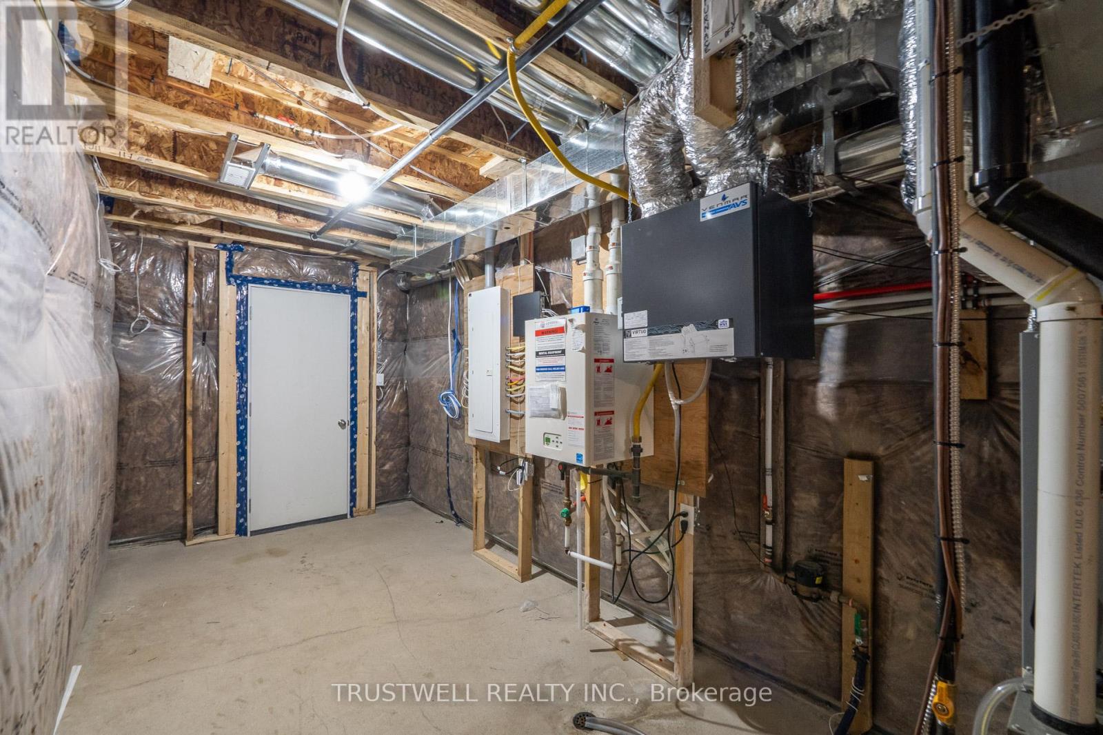 86 Gilham Way, Brant, Ontario  N0E 1N0 - Photo 41 - X12160016