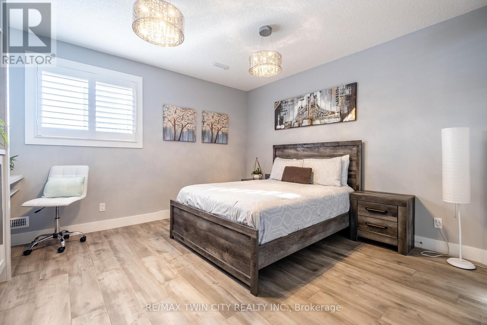 46 Paige Street, Kitchener, Ontario  N2K 4P5 - Photo 45 - X12160106