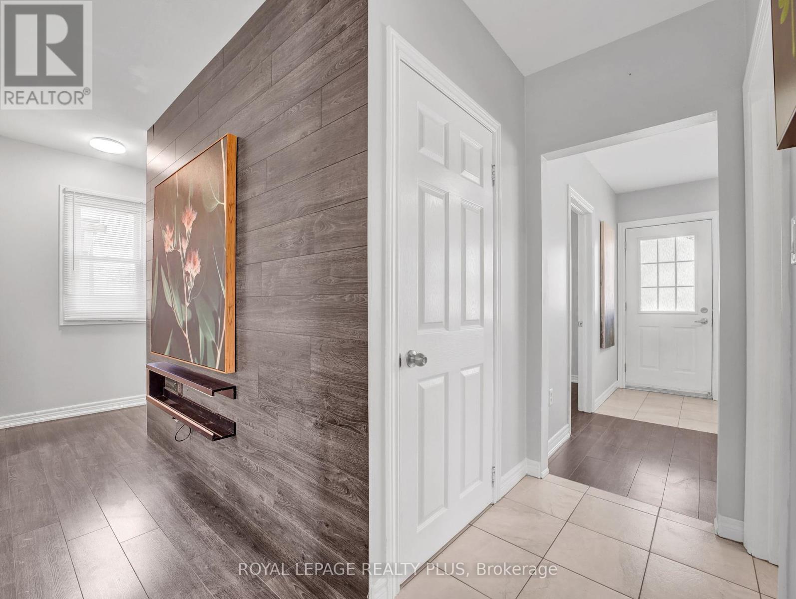 86 Garnet Street, St. Catharines, Ontario  L2M 5G4 - Photo 4 - X12160115