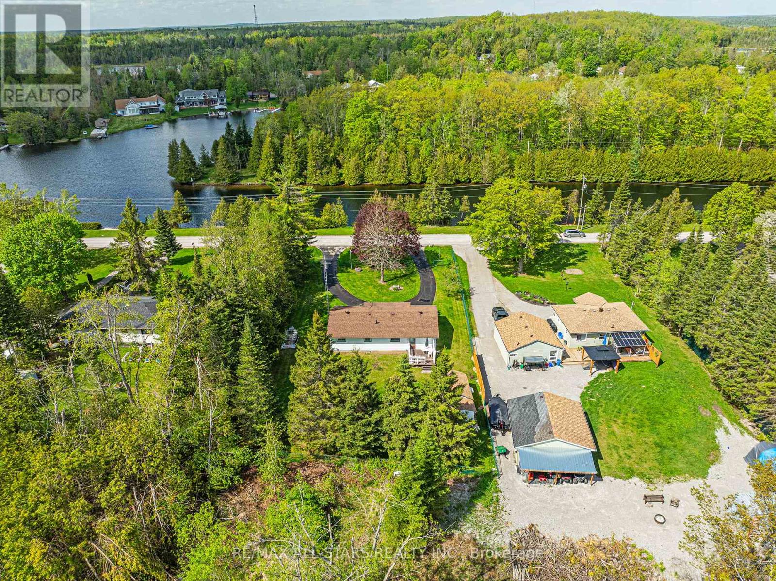 104 Trent Canal Road, Kawartha Lakes, Ontario  L9P 1M7 - Photo 10 - X12160128