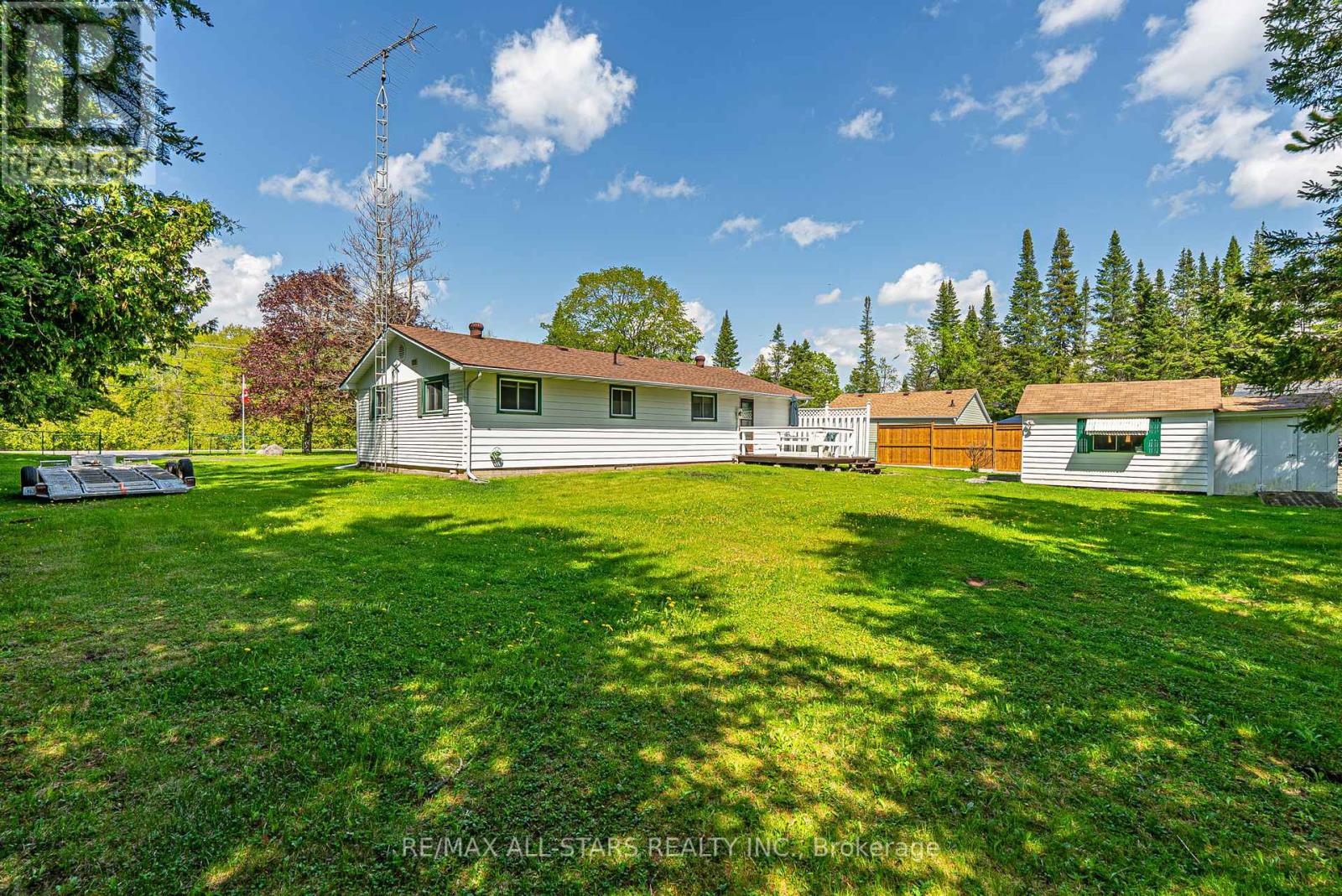 104 Trent Canal Road, Kawartha Lakes, Ontario  L9P 1M7 - Photo 5 - X12160128