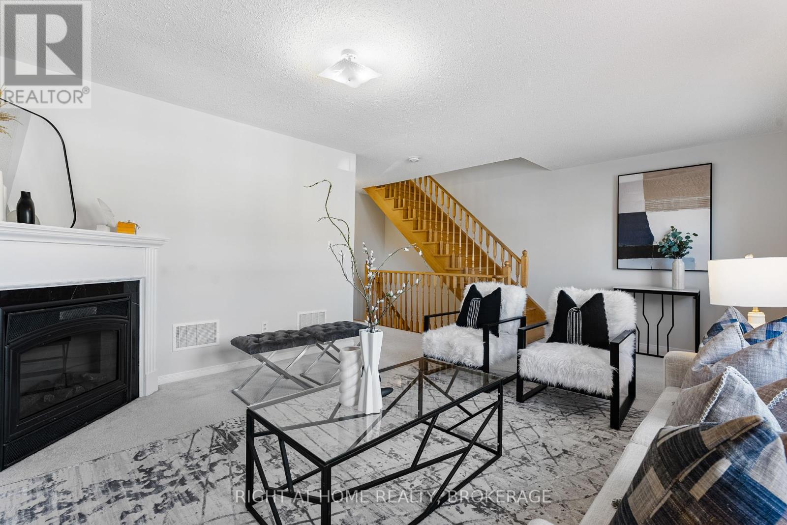 50 Humphrey Street, Hamilton (Waterdown), Ontario  L0R 2H1 - Photo 32 - X12160131