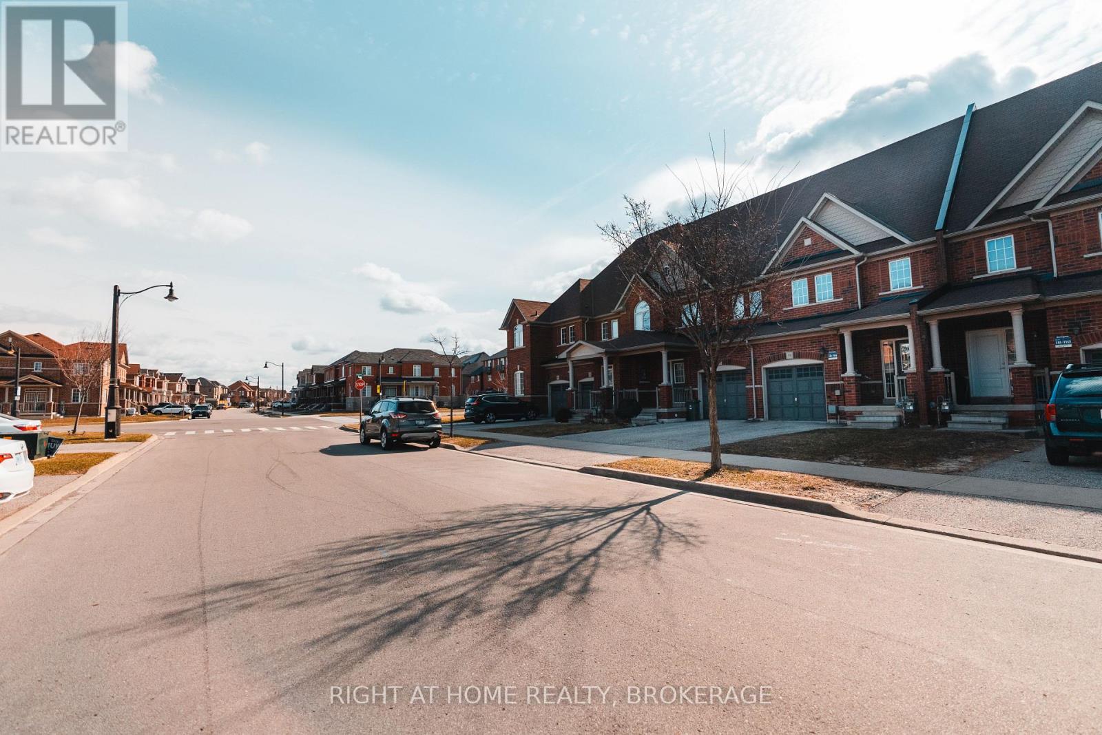 50 Humphrey Street, Hamilton (Waterdown), Ontario  L0R 2H1 - Photo 36 - X12160131