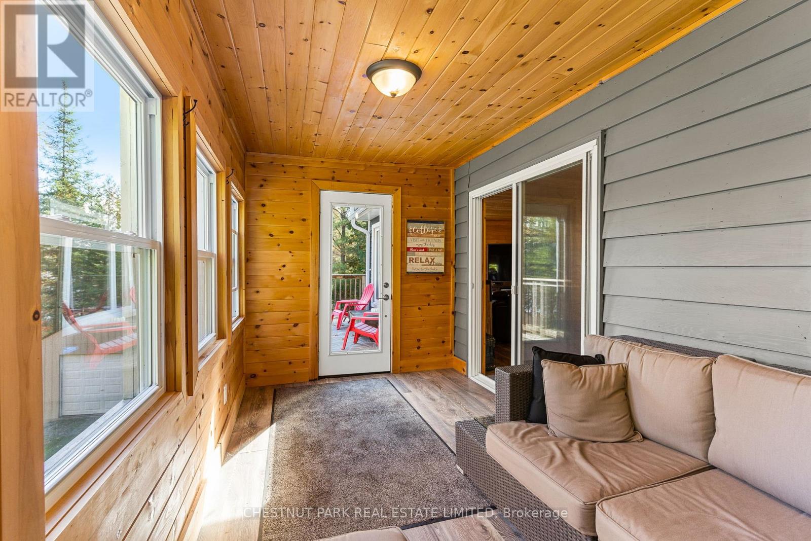 1060 Inawendawin Road, Lake Of Bays, Ontario  P0A 1E0 - Photo 20 - X12160199