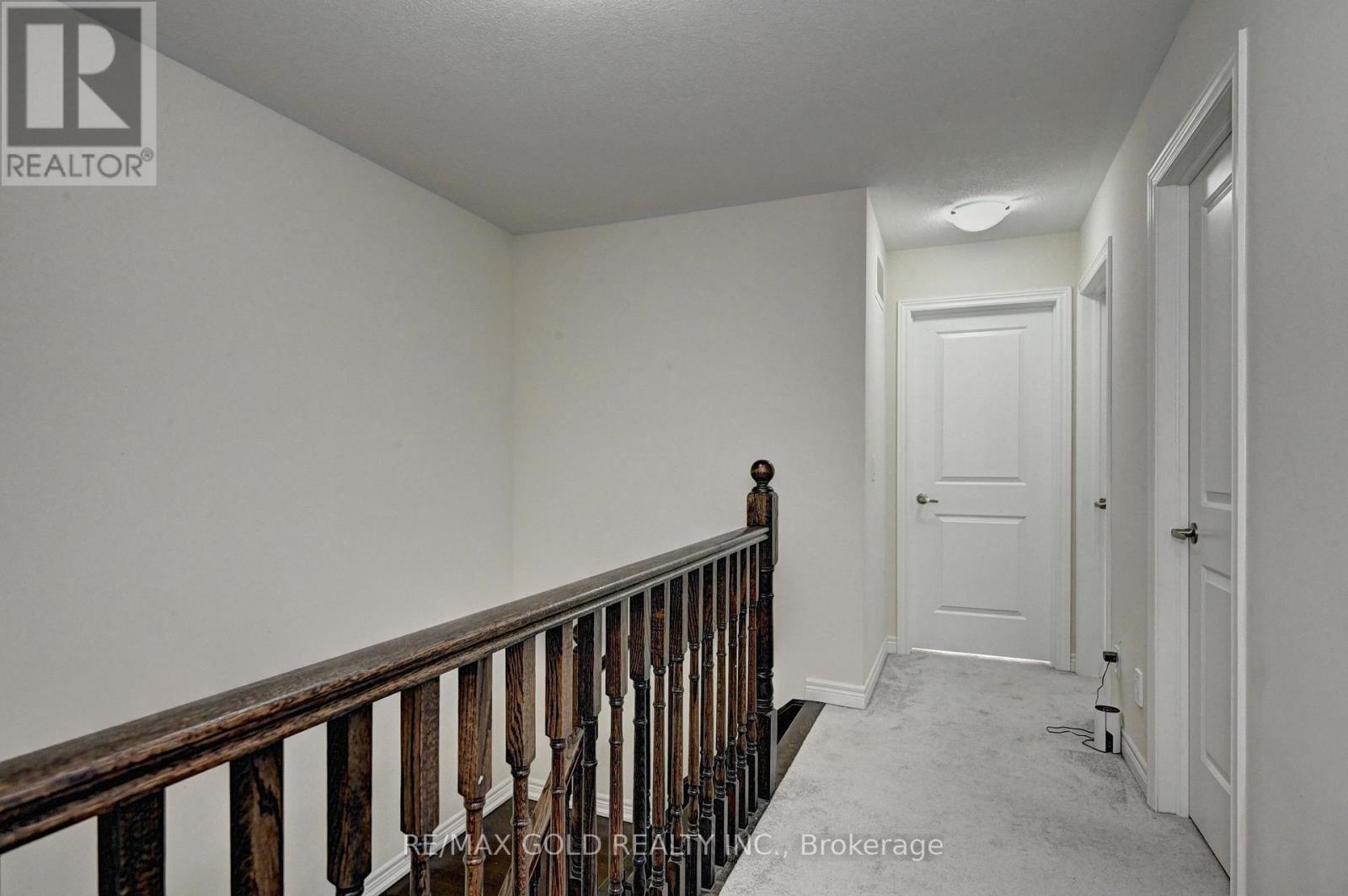46 Grassbourne Avenue, Kitchener, Ontario  N2R 0R2 - Photo 22 - X12160342