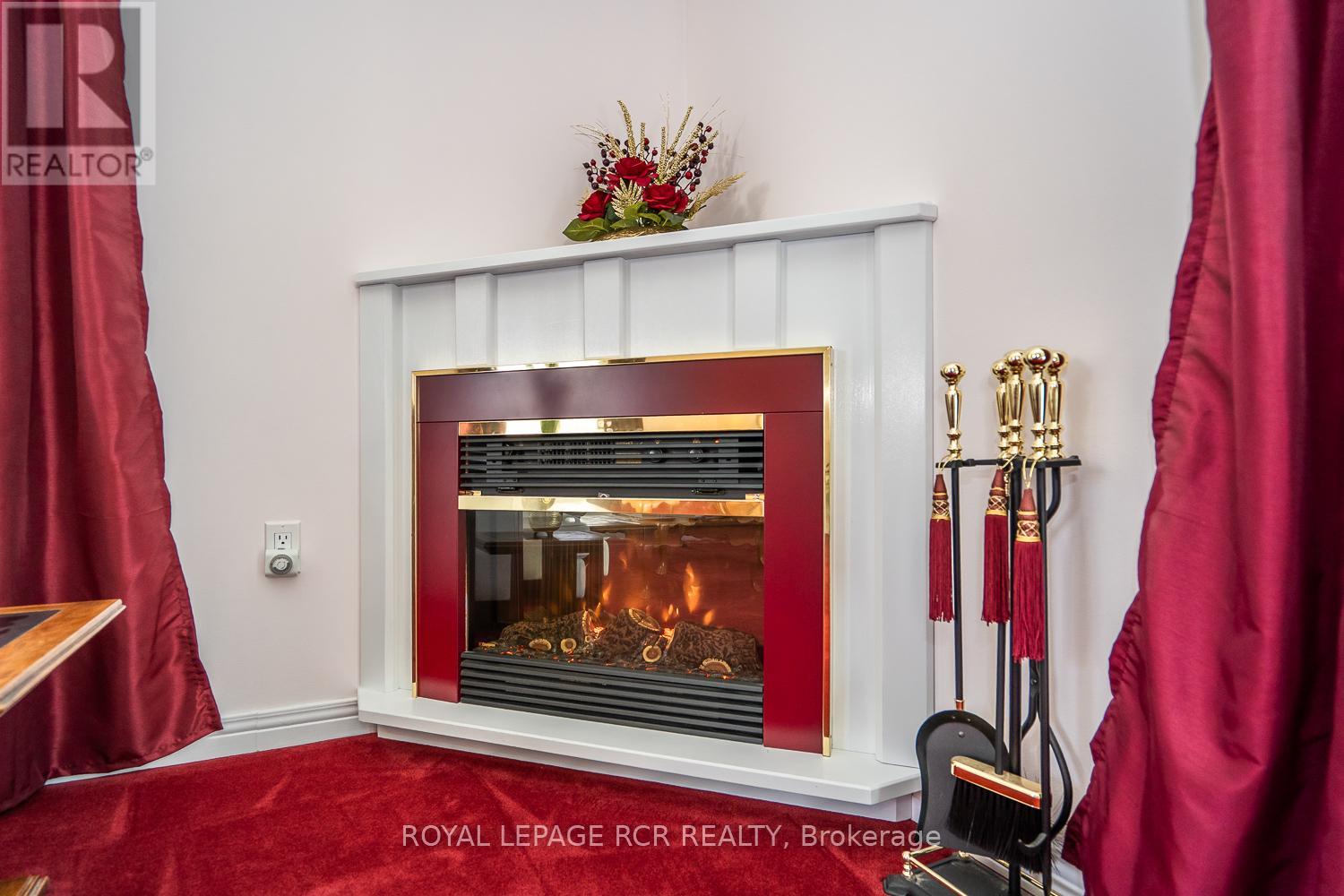 32 White Bark Way, Centre Wellington, Ontario  N0B 1J0 - Photo 13 - X12160412