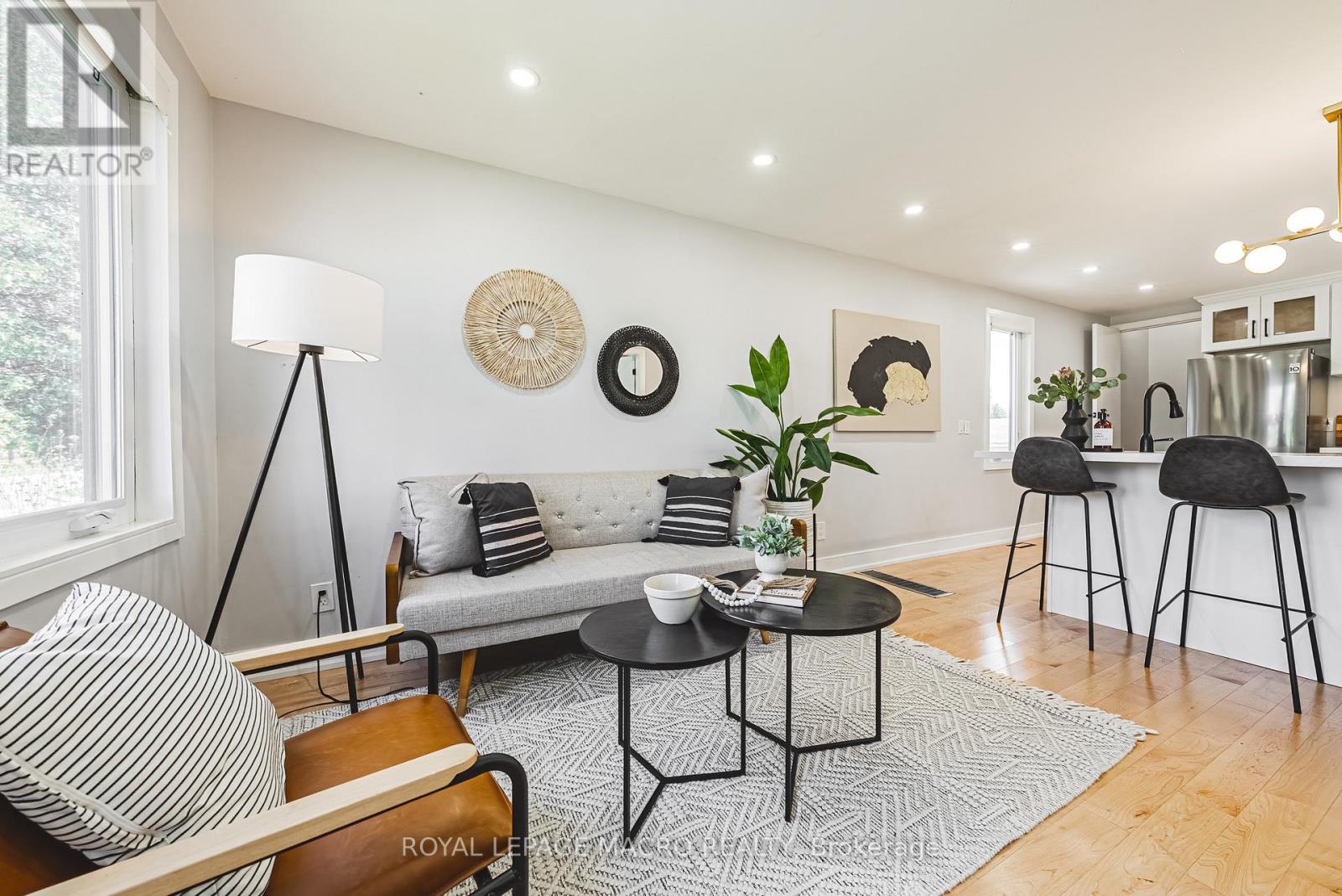 Property at 2016 BARTON STREET image 5