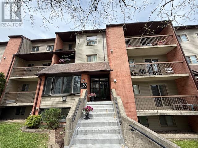 Property at 111 - 30 HICKORY STREET E image 1