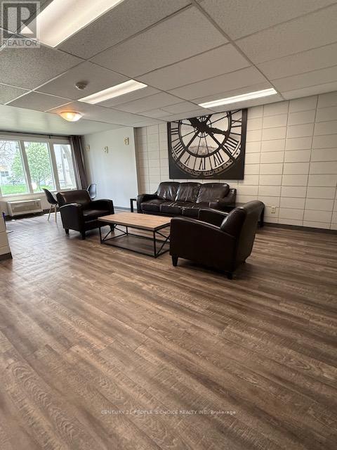 111 - 30 Hickory Street E, Waterloo, Ontario  N2J 4L4 - Photo 13 - X12160461