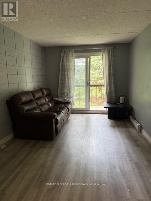 Property at 111 - 30 HICKORY STREET E image 3
