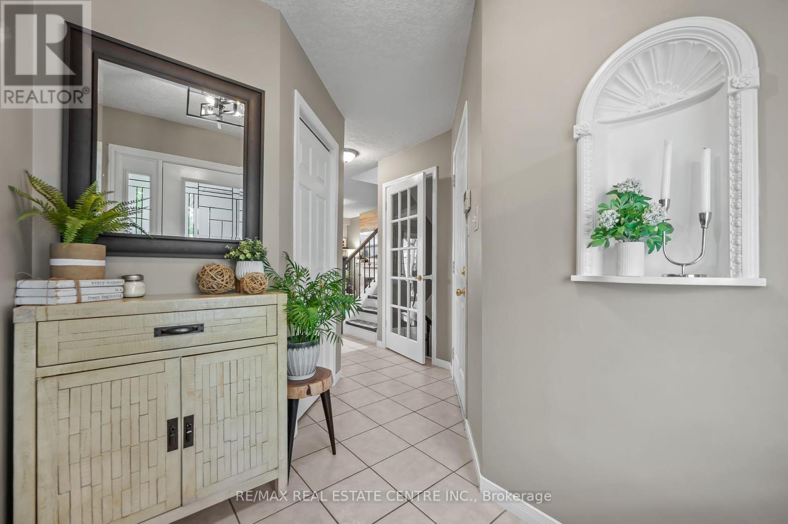 101 Edgemere Drive, Cambridge, Ontario  N1P 1E9 - Photo 7 - X12160543