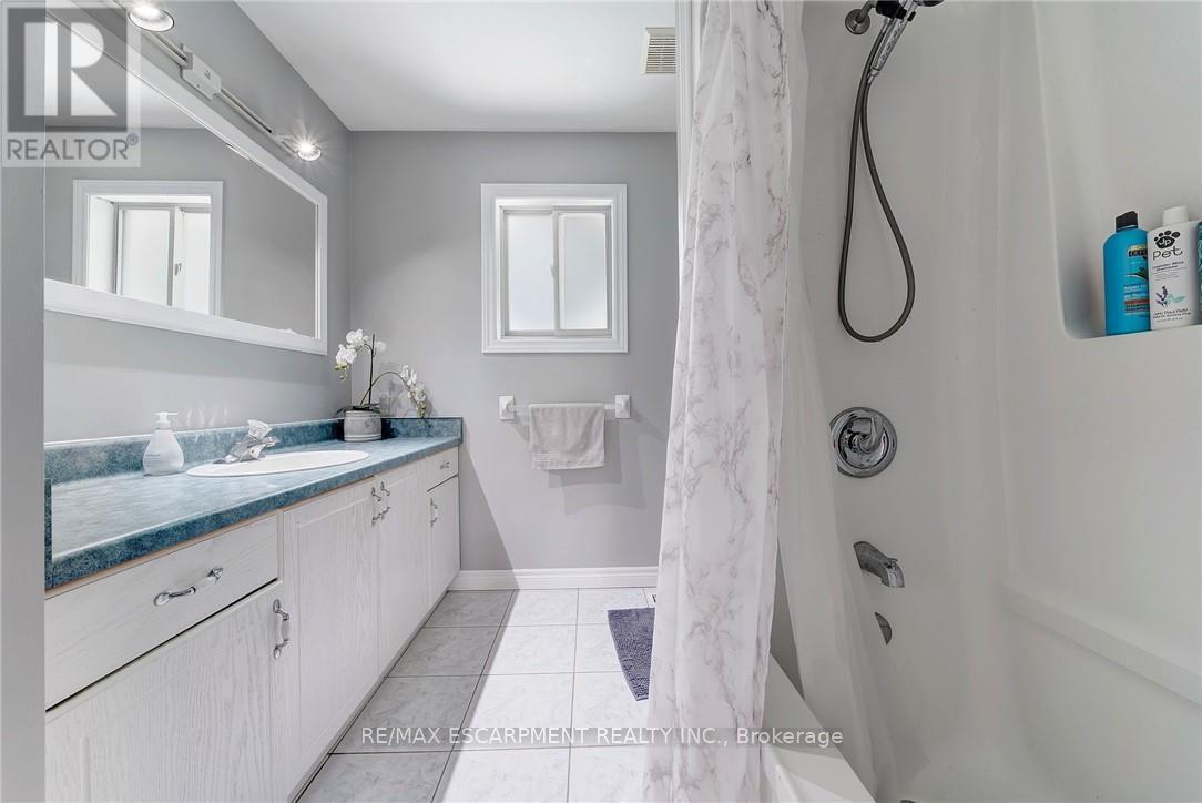 786 Upper Horning Road, Hamilton (Gurnett), Ontario  L9C 7R4 - Photo 28 - X12160660