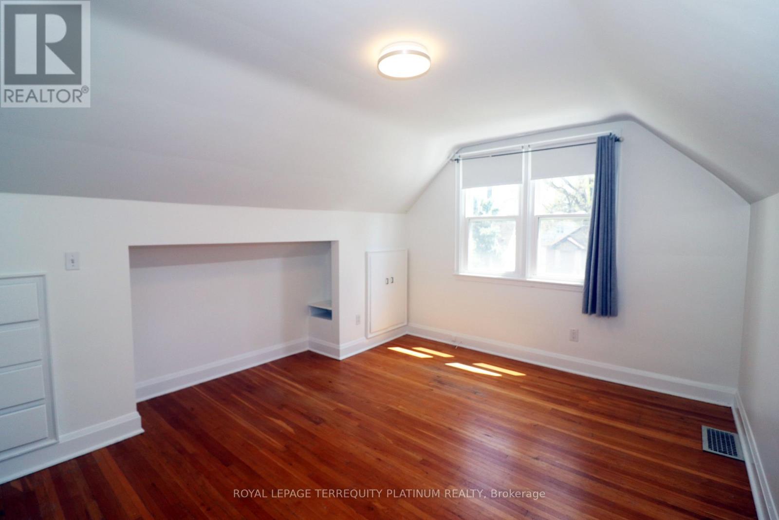 98 Dalewood Avenue, Hamilton, Ontario  L8S 1Z2 - Photo 17 - X12160688