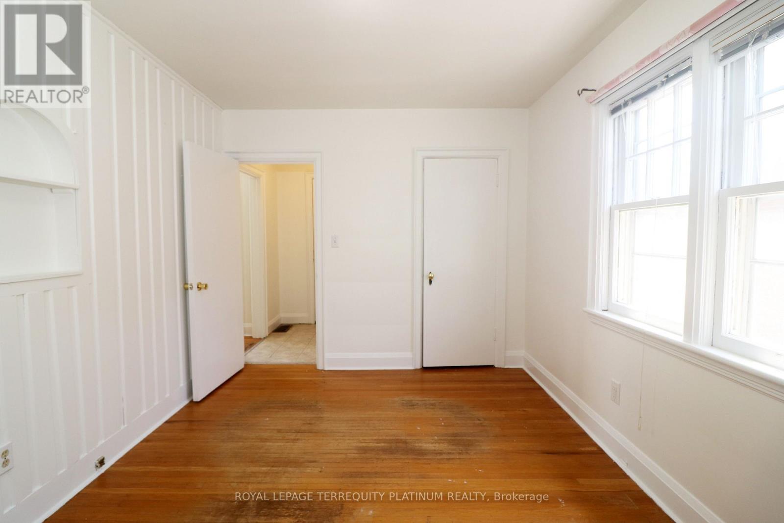 98 Dalewood Avenue, Hamilton, Ontario  L8S 1Z2 - Photo 6 - X12160688