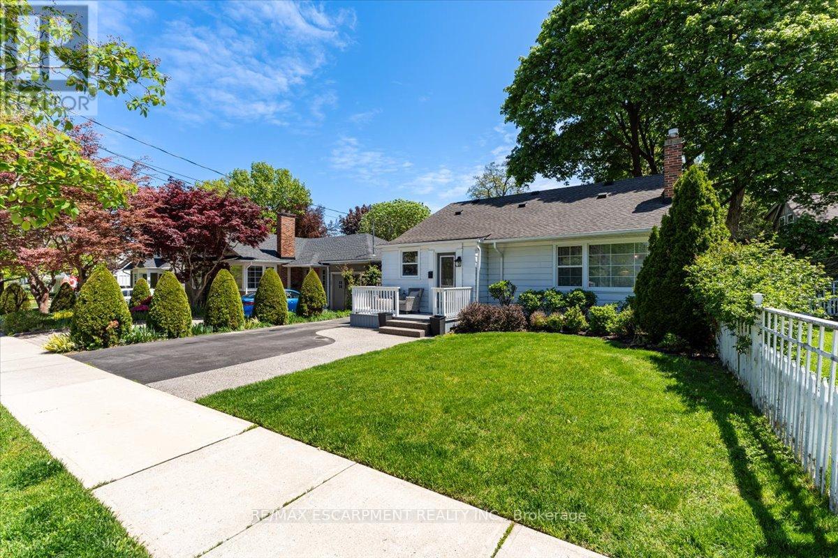 Property at 23 NELLES BOULEVARD image 2